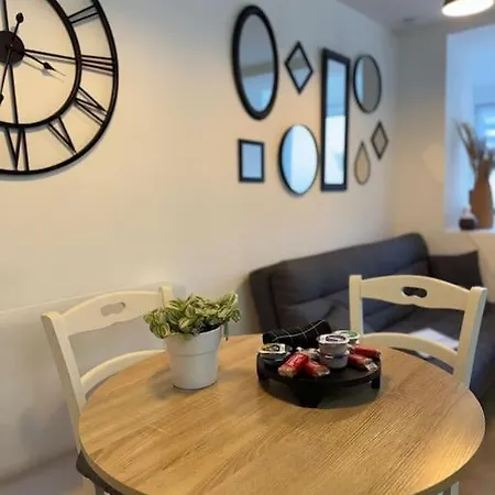 Chez Marie Et Ferry & Shuttle Апартаменты Кале