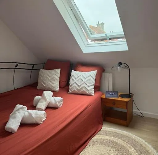 Chez Marie Et Ferry & Shuttle *